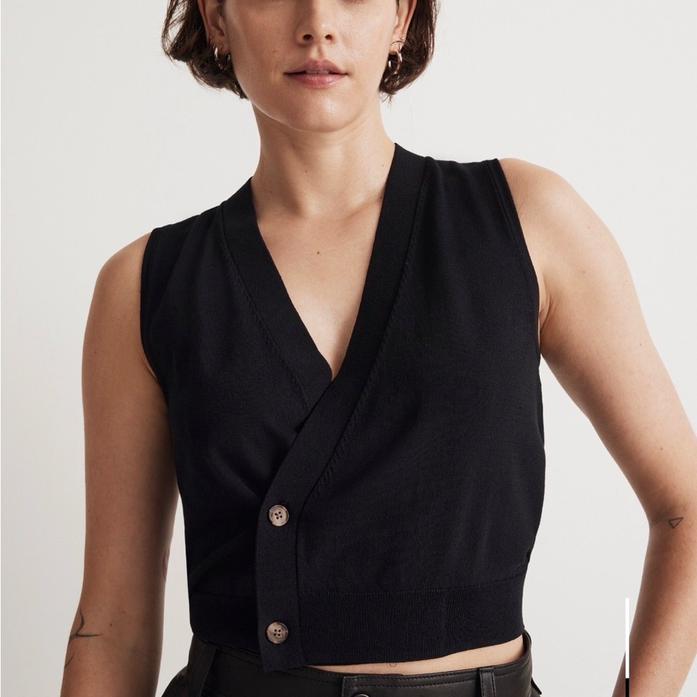 Madewell Black Sleeveless Wrap Crop Top
